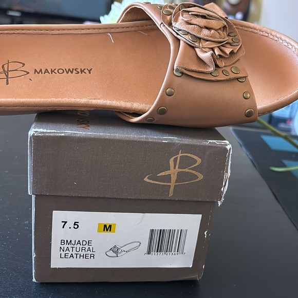 B MAKOWSKY Genuine Leather - Picture 7 of 7